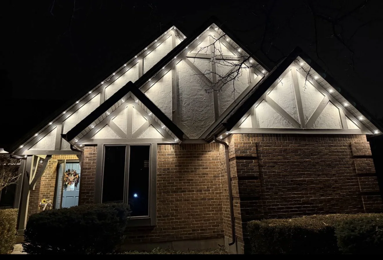 Roofline and garland Christmas lights Hoffman Estates IL