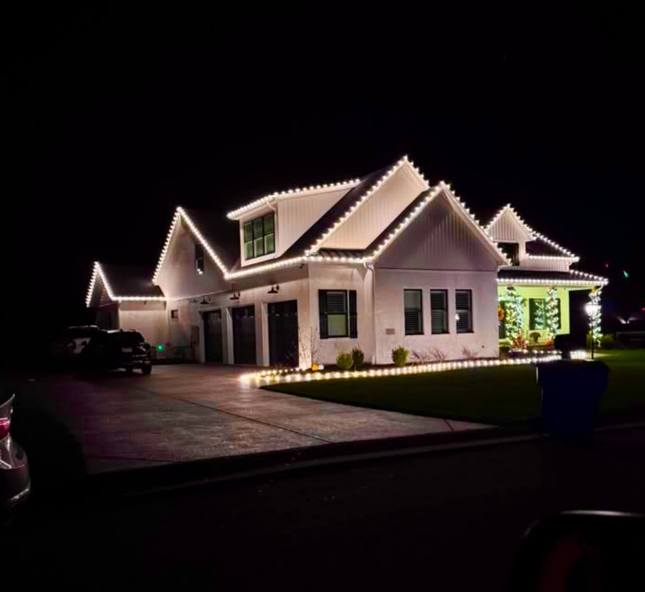 Christmas lights installed in Rolling Meadows IL — First Frost
